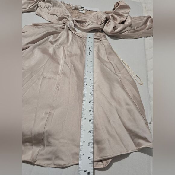 ASTR The Label Cut-out Satin Mini Dress Size XS In Champagne - Picture 8 of 13